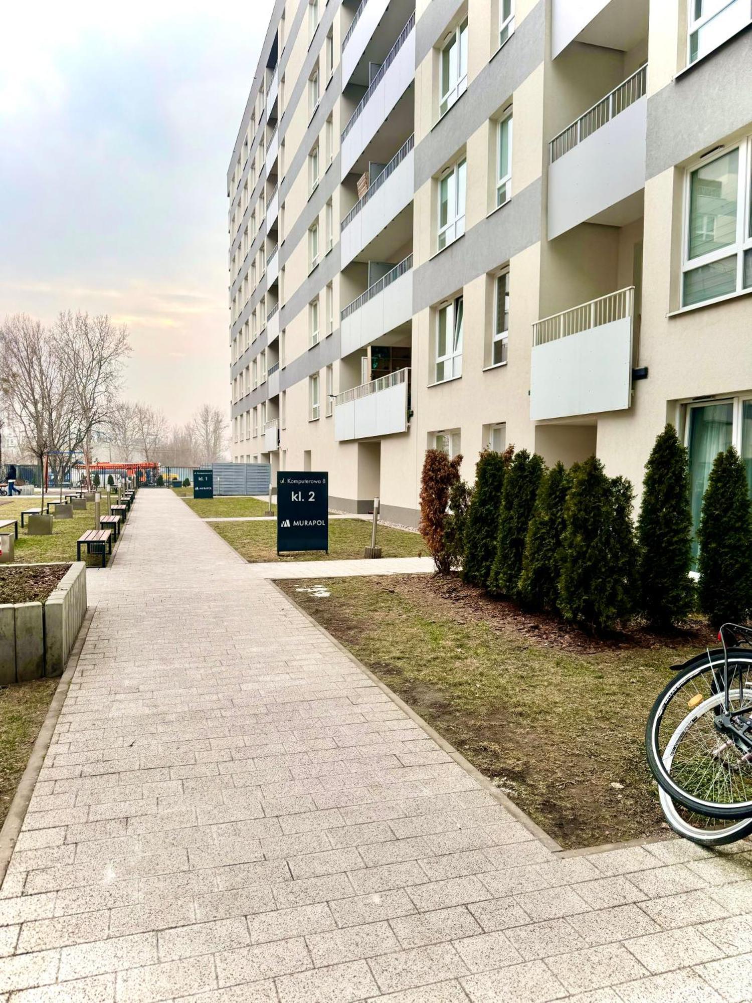 Komputerowa Apartments Airport And Business District Varsó Kültér fotó