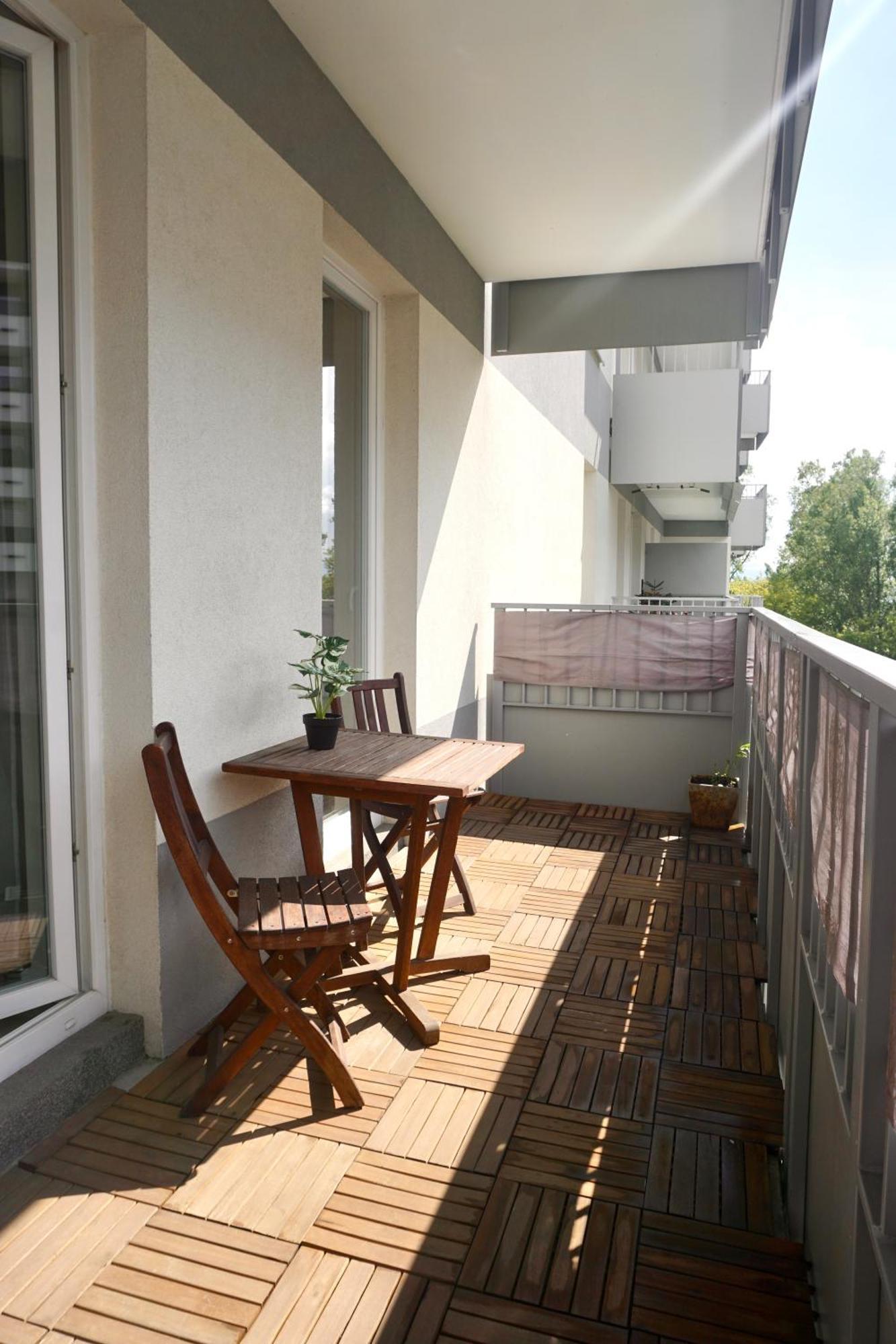 Komputerowa Apartments Airport And Business District Varsó Kültér fotó